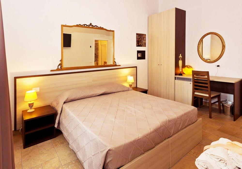 Casa Porta Marina Hotell Ventimiglia Eksteriør bilde