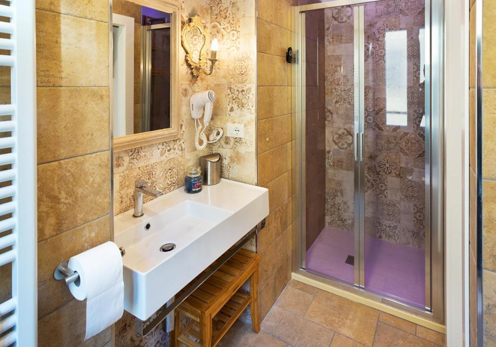 Casa Porta Marina Hotell Ventimiglia Eksteriør bilde